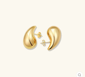 Teardrop earrings