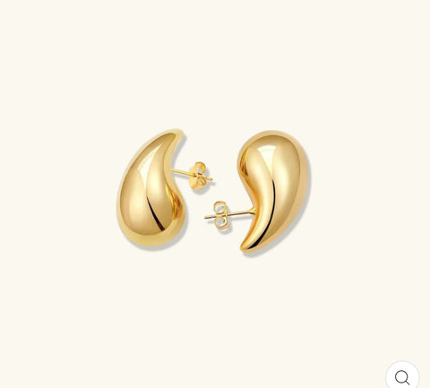 Teardrop earrings