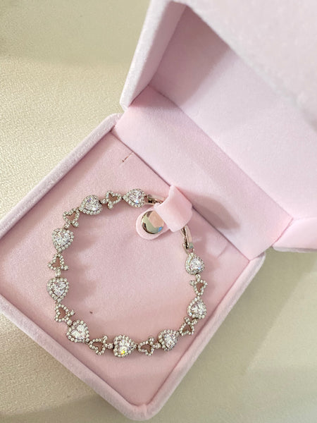 classy heart bracelet