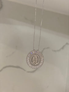 White gold virgen