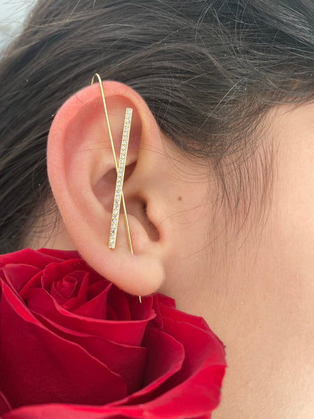 Line ear cuff